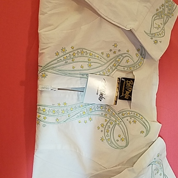 Blouse - Picture 2 of 2